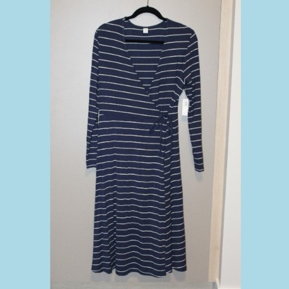 Old Navy Dresses & Skirts - 💥NWT Old Navy Wrap Striped Maxi Dress | Size L